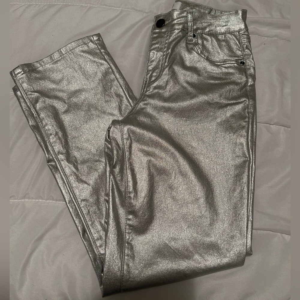 RFM metallic silver slim fit pants. Excellent condition. Size medium.